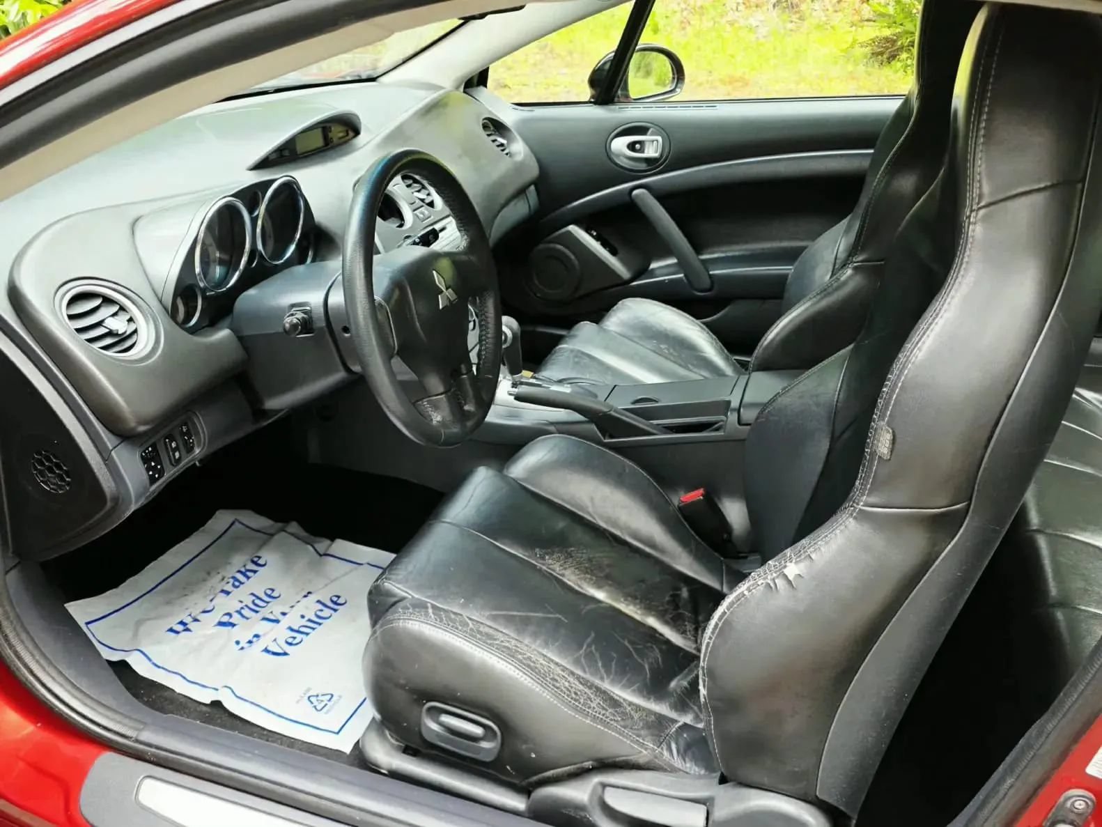 Used 2012 Mitsubishi Eclipse FWD image 9
