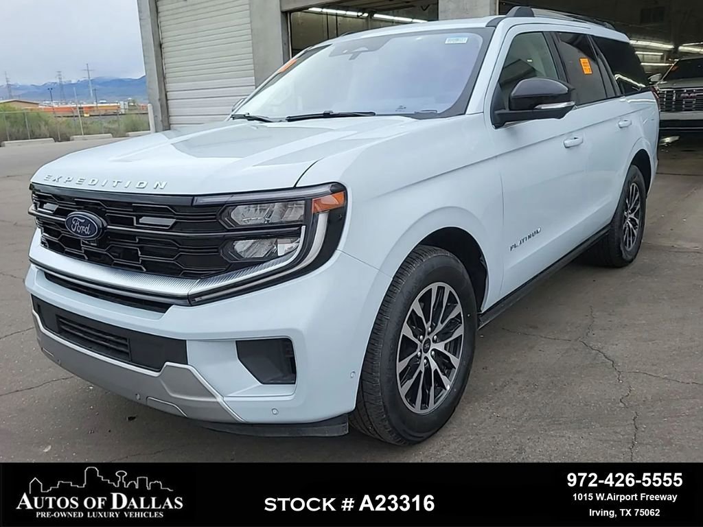 Used 2025 Ford Expedition Platinum AWD/4WD image 1