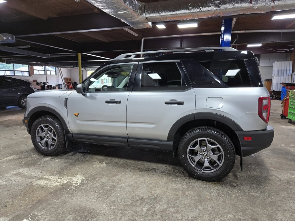 Used 2023 Ford Bronco Sport Badlands image 2