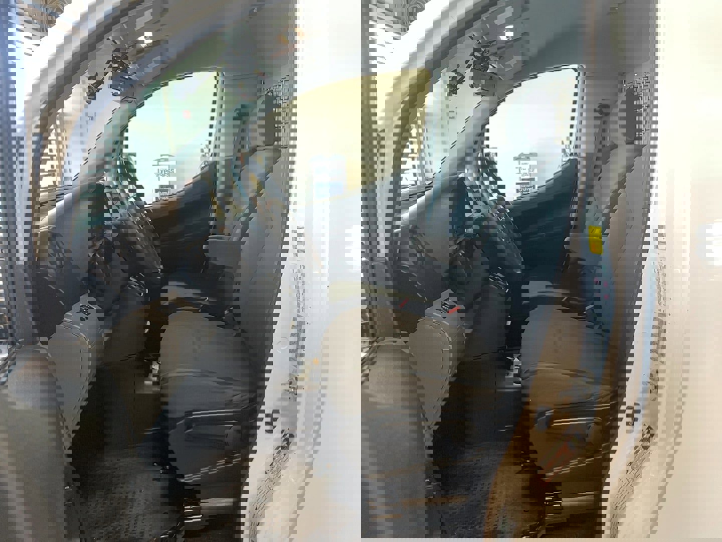 Used 2021 Nissan NV200 SV w/ Sliding Door Glass Package image 14