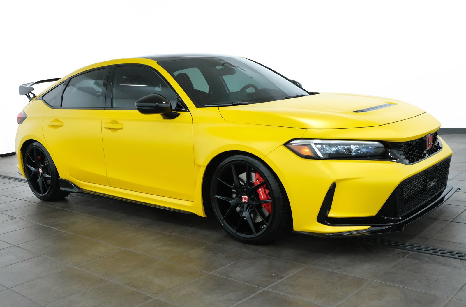 Used 2024 Honda Civic Type R image 8