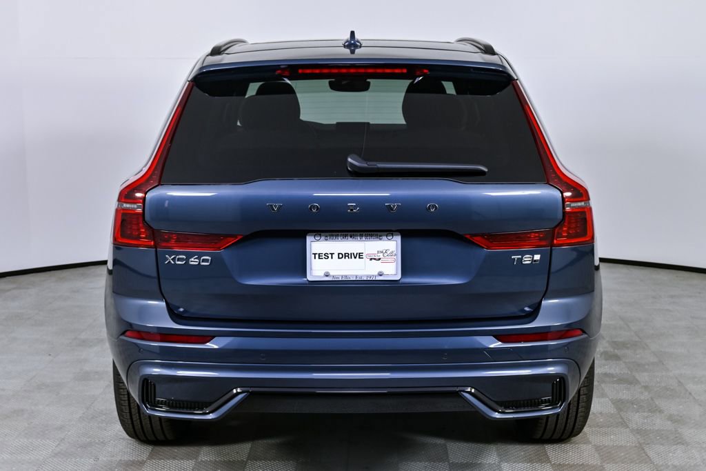 New 2026 Volvo XC60 T8 Core w/ Climate Package PRO AWD/4WD image 27