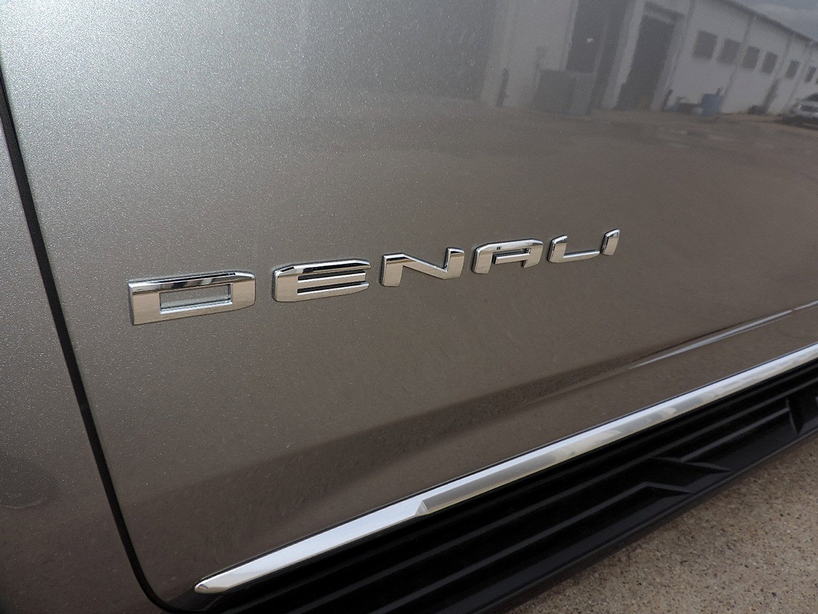 New 2026 GMC Yukon XL Denali w/ Advanced Technology Package AWD/4WD image 13