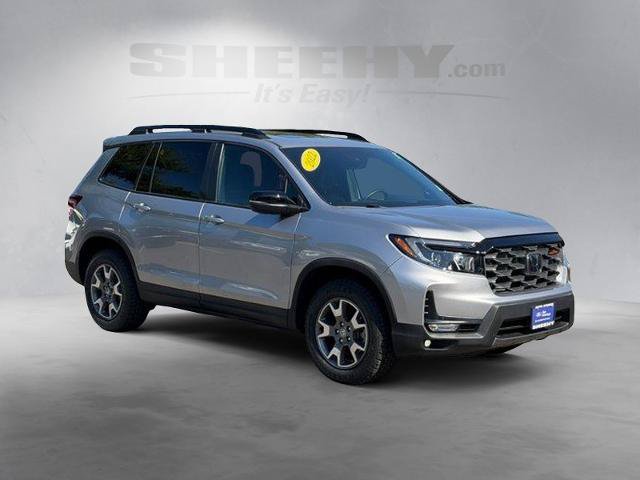 Used 2022 Honda Passport TrailSport image 2