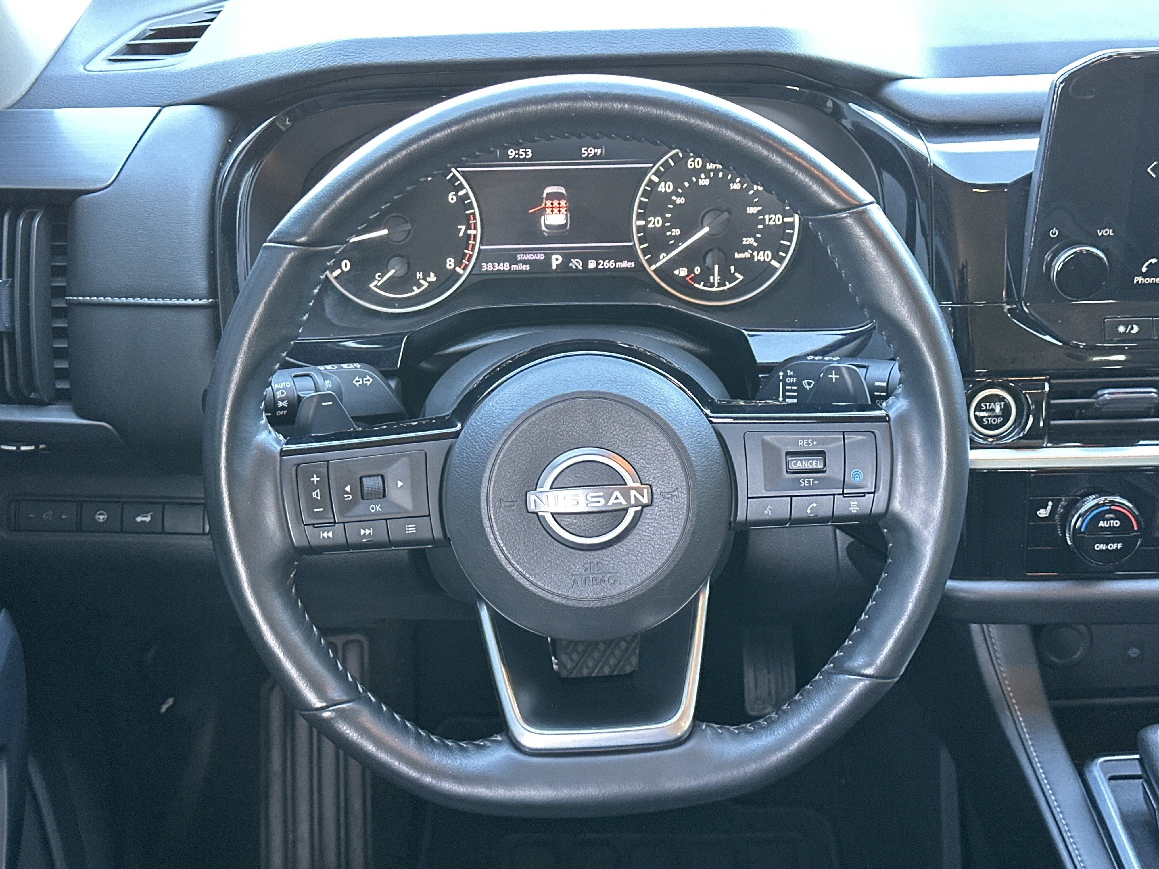 Used 2023 Nissan Pathfinder SL image 25