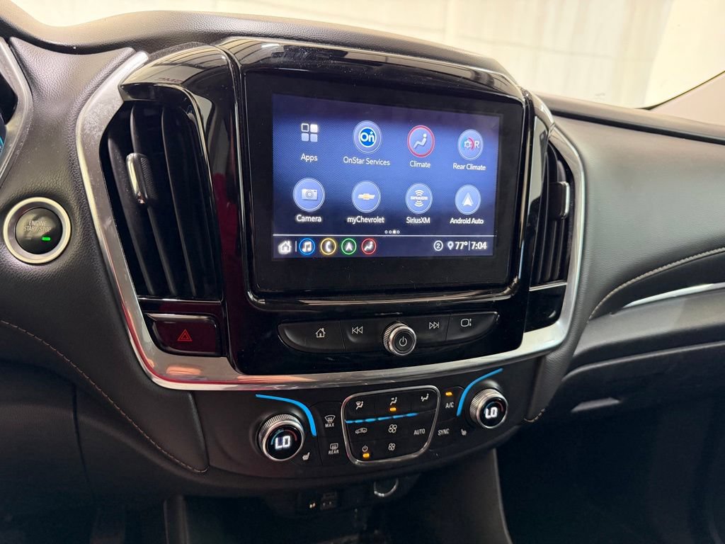 Used 2020 Chevrolet Traverse LT w/ LT Premium Package AWD/4WD image 4