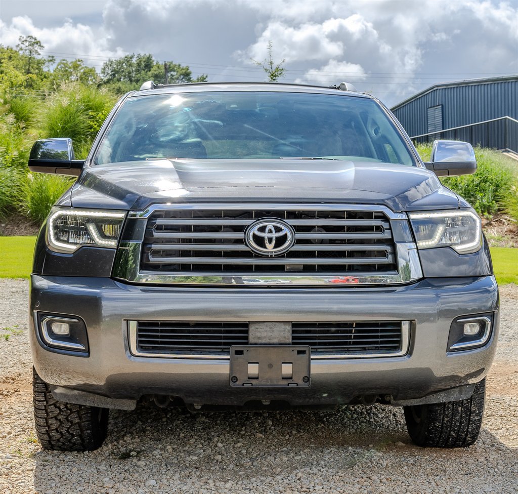 Used 2018 Toyota Sequoia Limited w/ Safety & Convenience Package RWD image 8