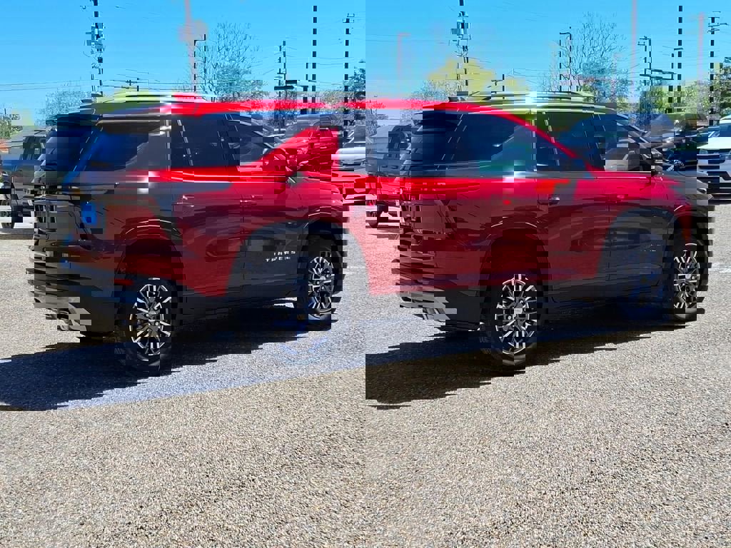 New 2026 Chevrolet Traverse LT image 4