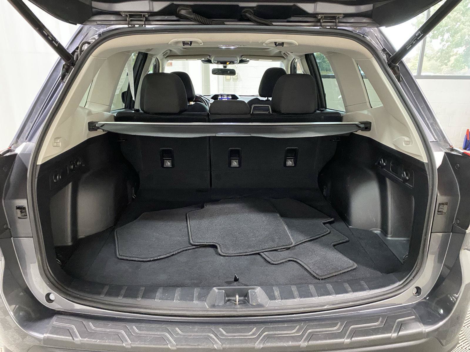 Used 2022 Subaru Forester Premium AWD/4WD image 15