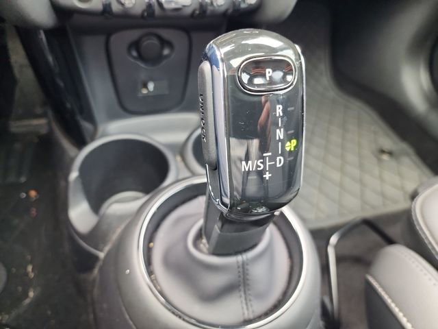 Used 2022 MINI Cooper S w/ Premium Package image 21