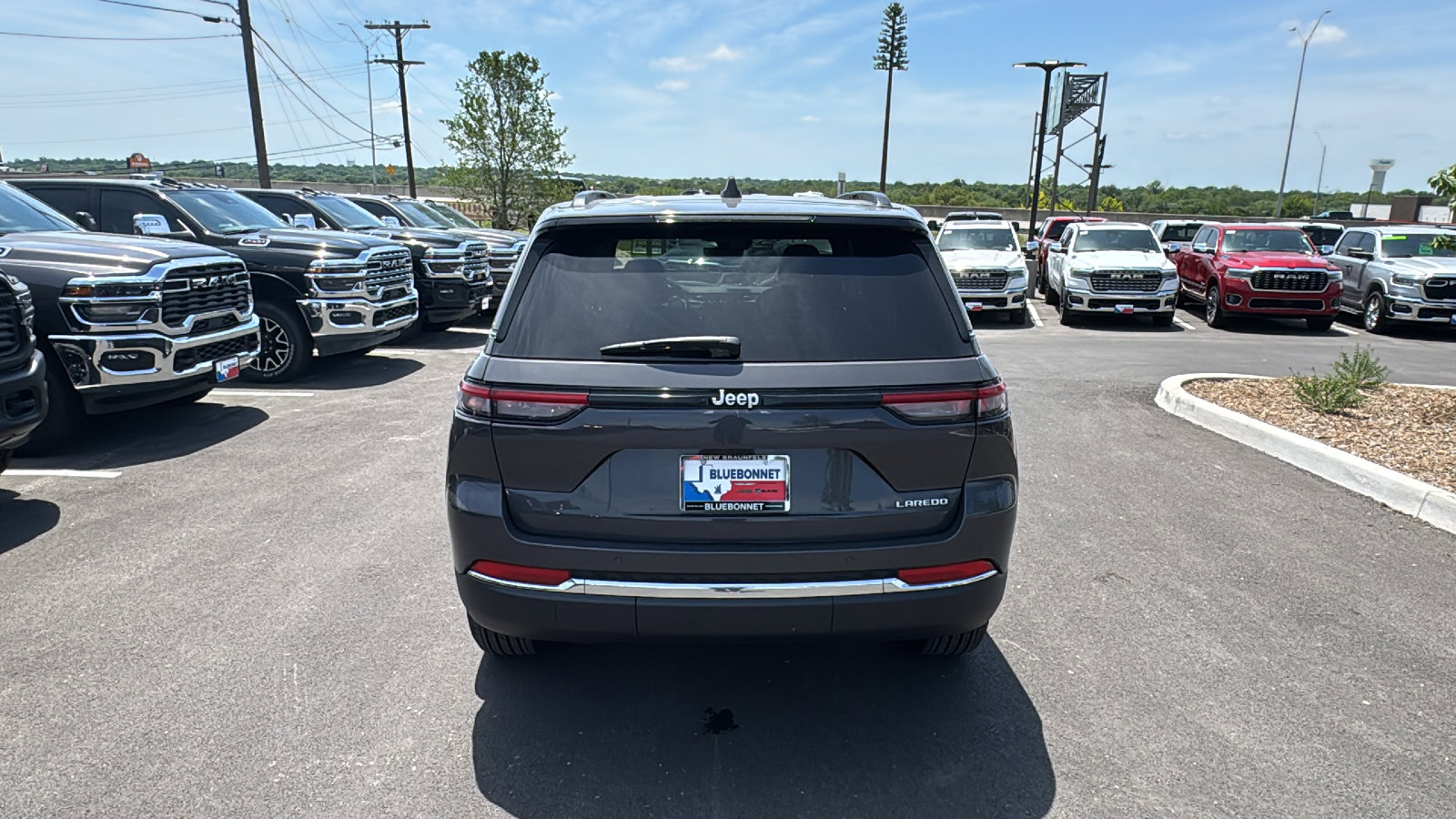 New 2026 Jeep Grand Cherokee Laredo RWD image 6