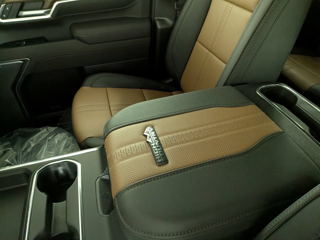 New 2026 Chevrolet Silverado 2500 High Country w/ High Country Premium Package AWD/4WD image 26