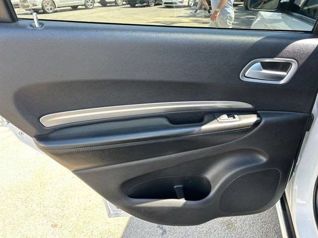 Used 2019 Dodge Durango SXT w/ Trailer Tow Group IV RWD image 36