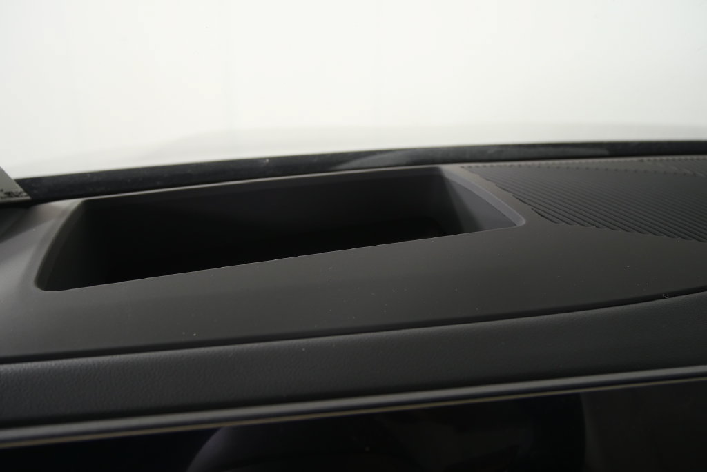 Used 2026 BMW 530i w/ Executive Package RWD image 19