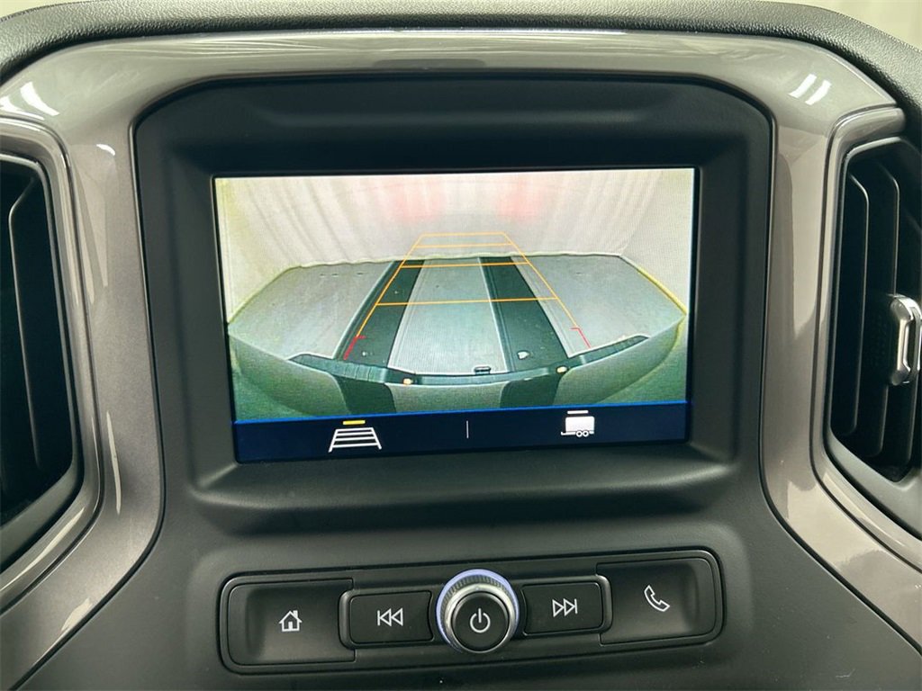 Used 2020 Chevrolet Silverado 2500 Custom w/ Custom Value Package image 15