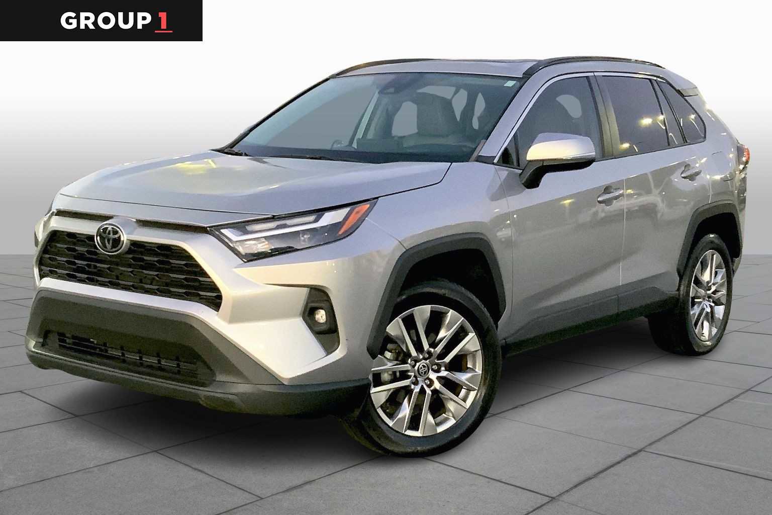 Used 2023 Toyota RAV4 XLE Premium image 1