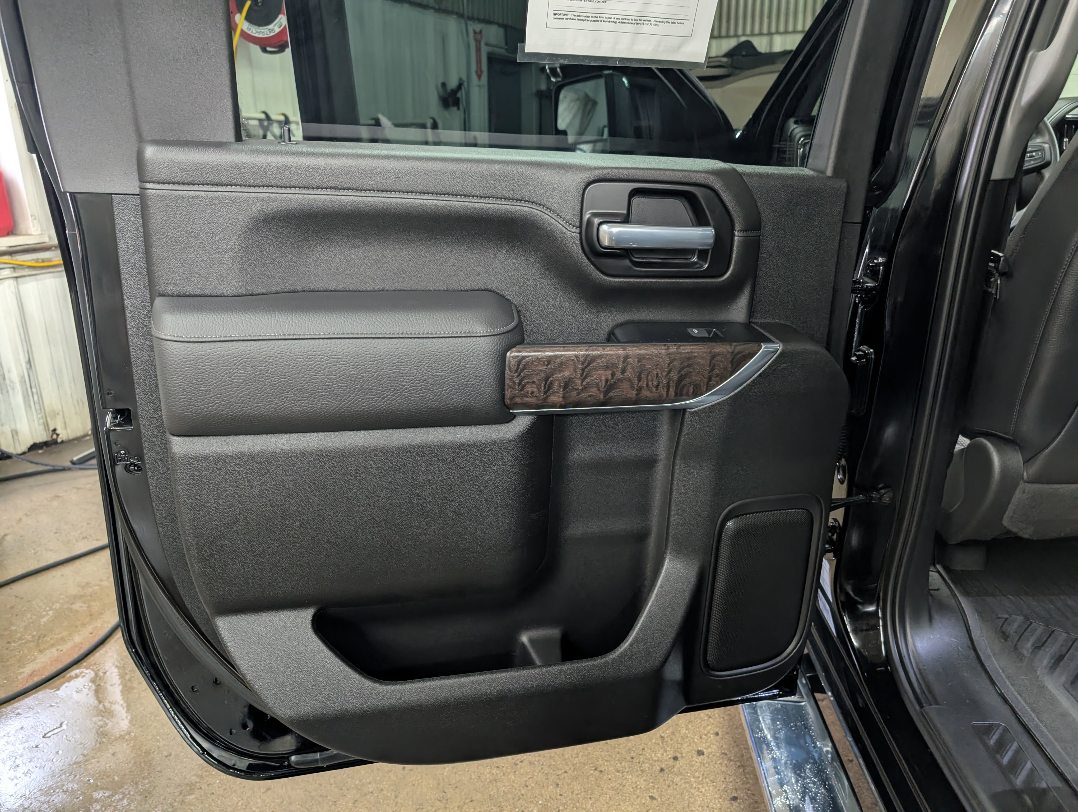 Used 2022 GMC Sierra 3500 Denali image 22