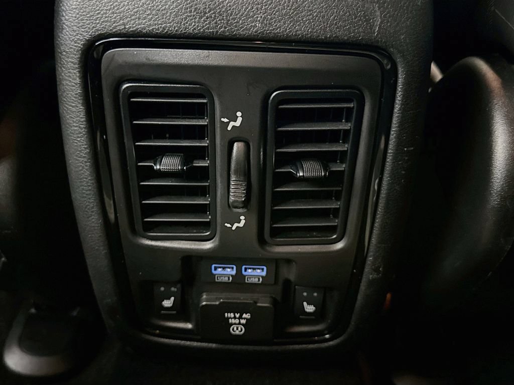 Used 2022 Dodge Durango R/T RWD image 33