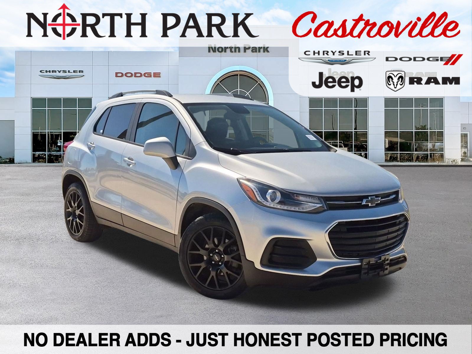 Used 2021 Chevrolet Trax LT w/ Sport Edition FWD image 1