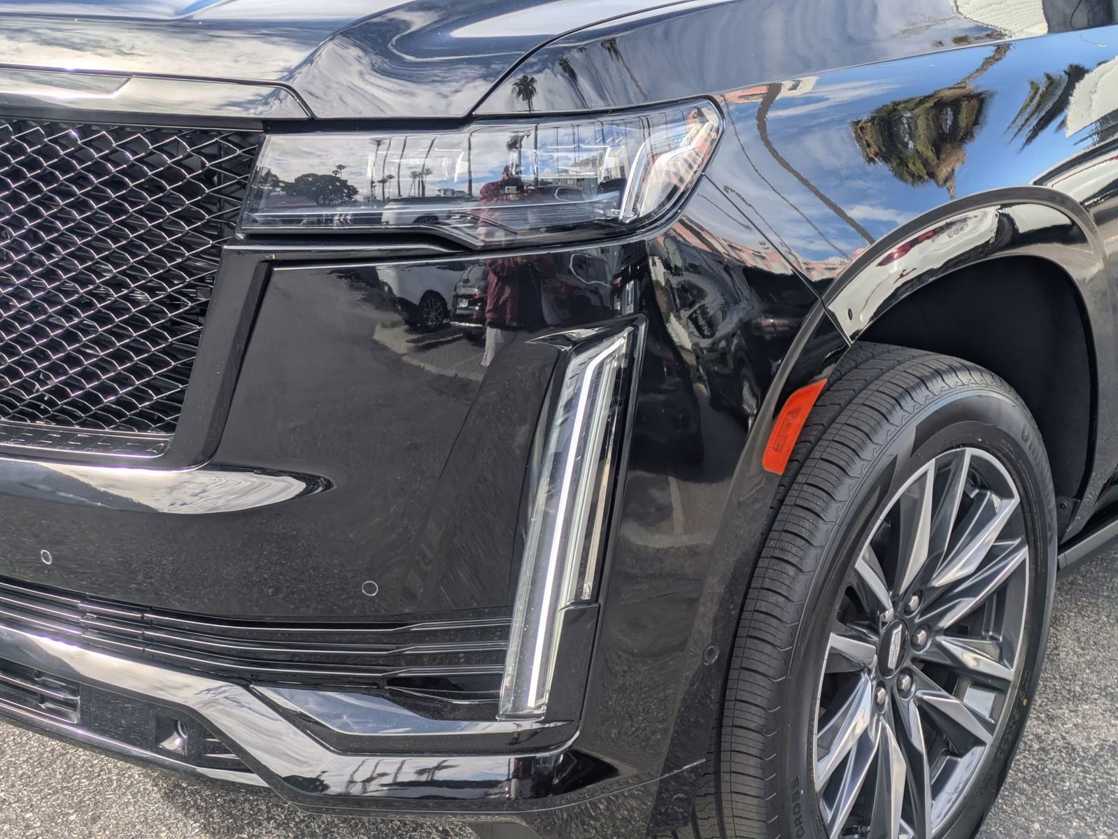Used 2021 Cadillac Escalade ESV Sport w/ Driver Assist Tech Package AWD/4WD image 9