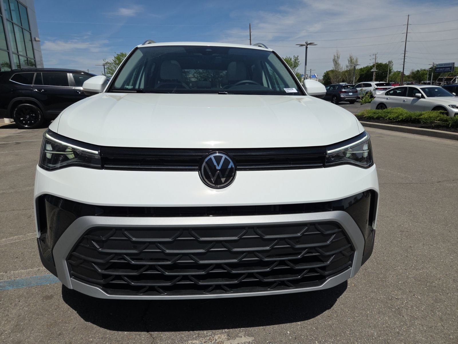 New 2026 Volkswagen Taos SE FWD image 13