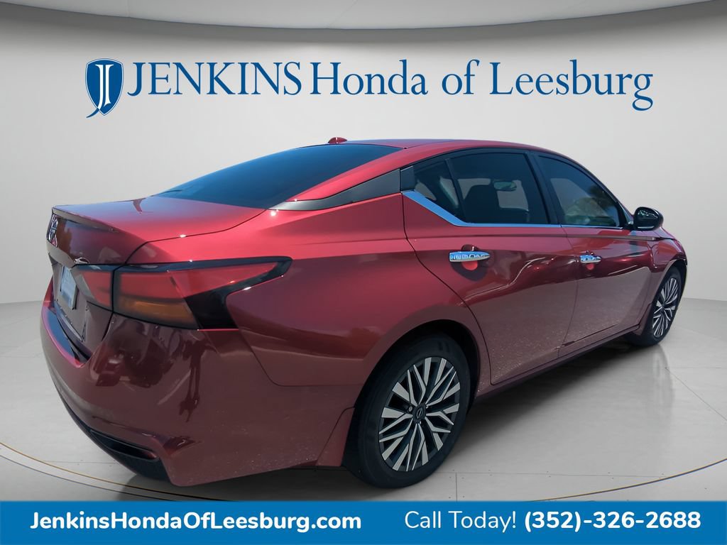 Used 2025 Nissan Altima 2.5 SV FWD image 4