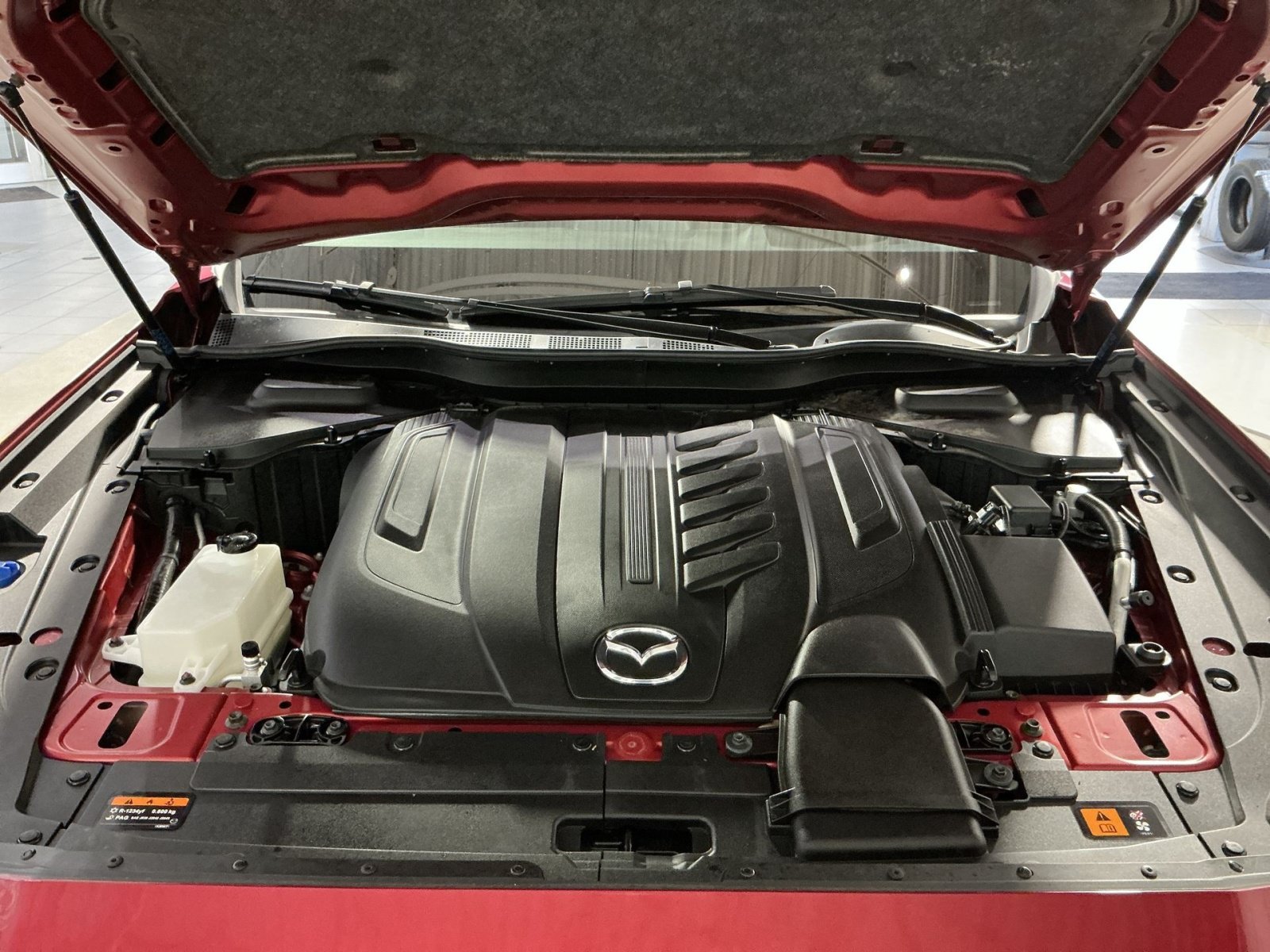 Used 2024 MAZDA CX-90 3.3 Turbo w/ Preferred Plus AWD/4WD image 29