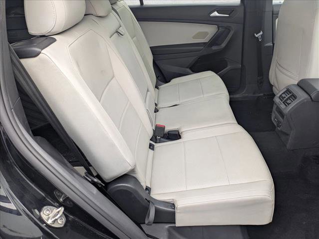 Used 2021 Volkswagen Tiguan SE R-Line image 20