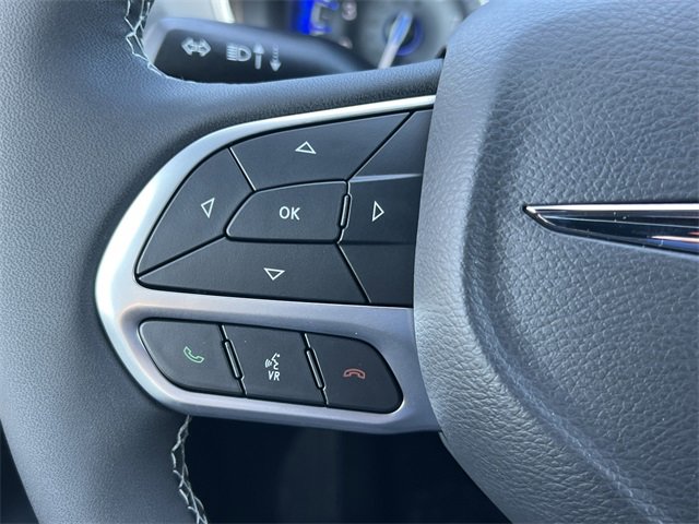 New 2026 Chrysler Pacifica Limited w/ Trailer Tow Group image 22