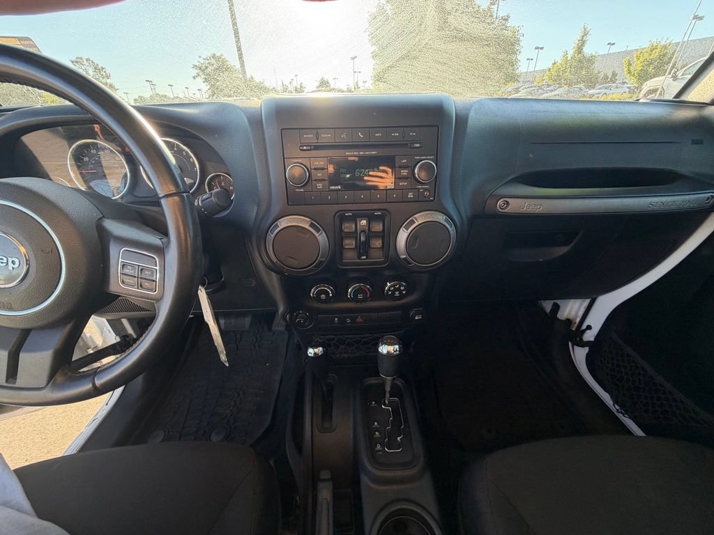 Used 2016 Jeep Wrangler Unlimited Sport w/ Quick Order Package 24S AWD/4WD image 26