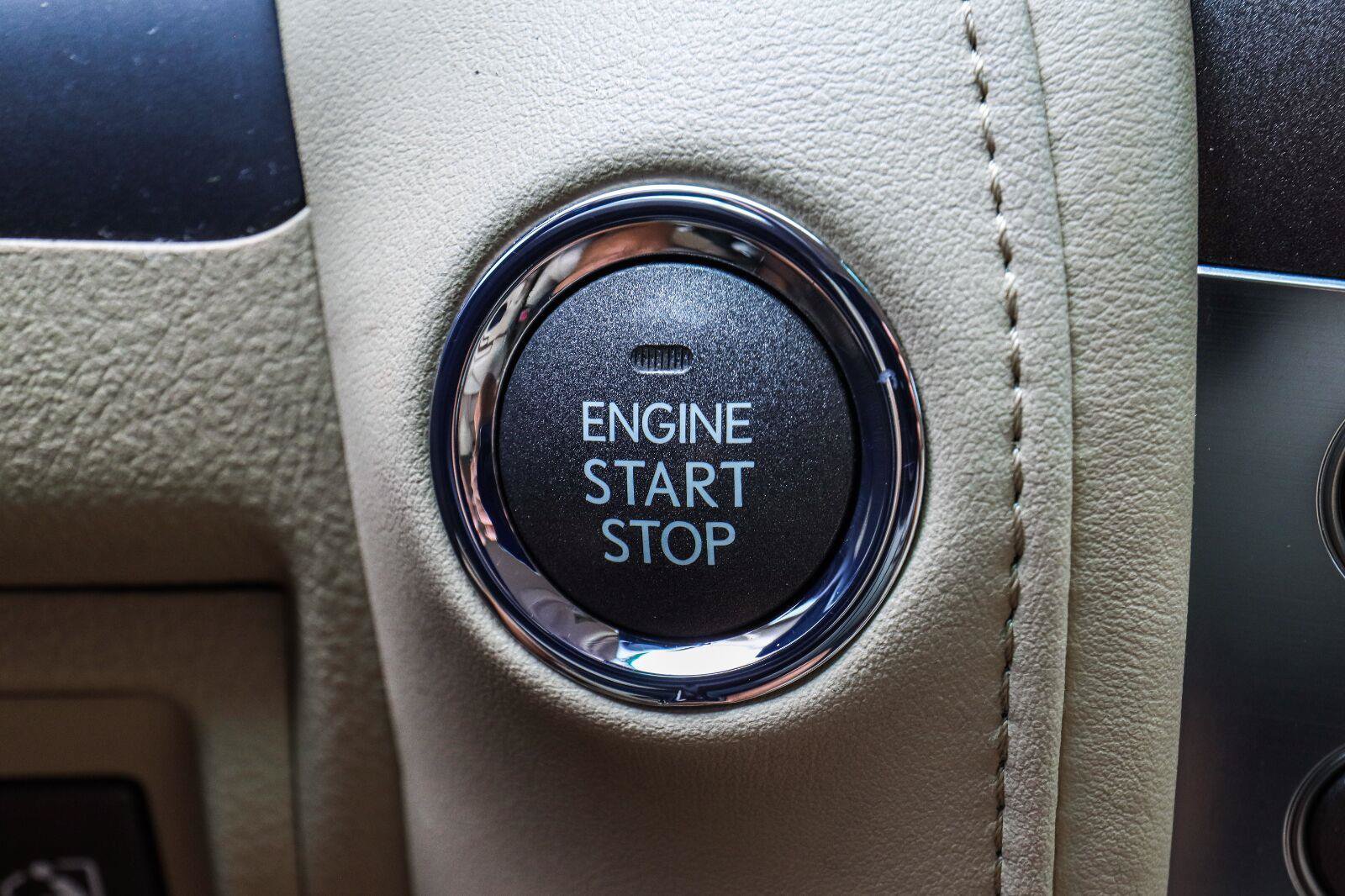 Used 2011 Lexus LX 570 4WD w/ Luxury Pkg image 13