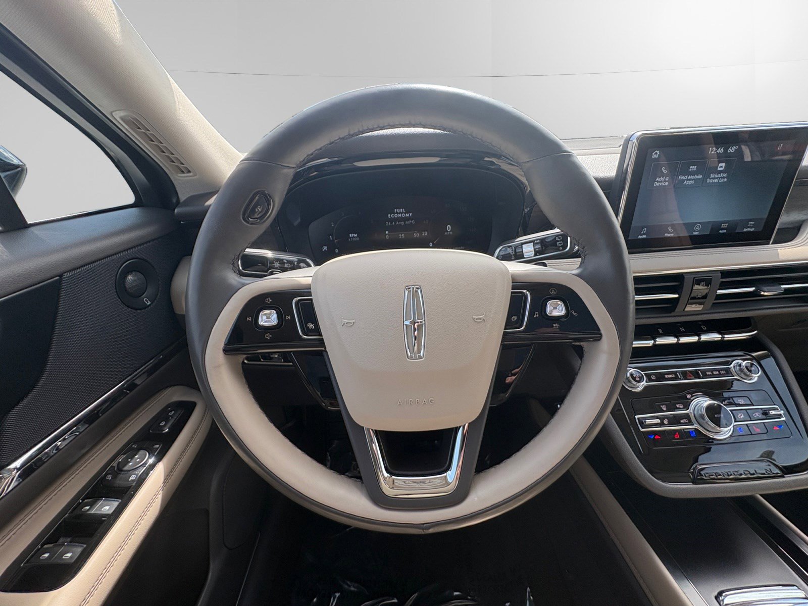 Used 2020 Lincoln Corsair Reserve w/ Equipment Group 201A image 12