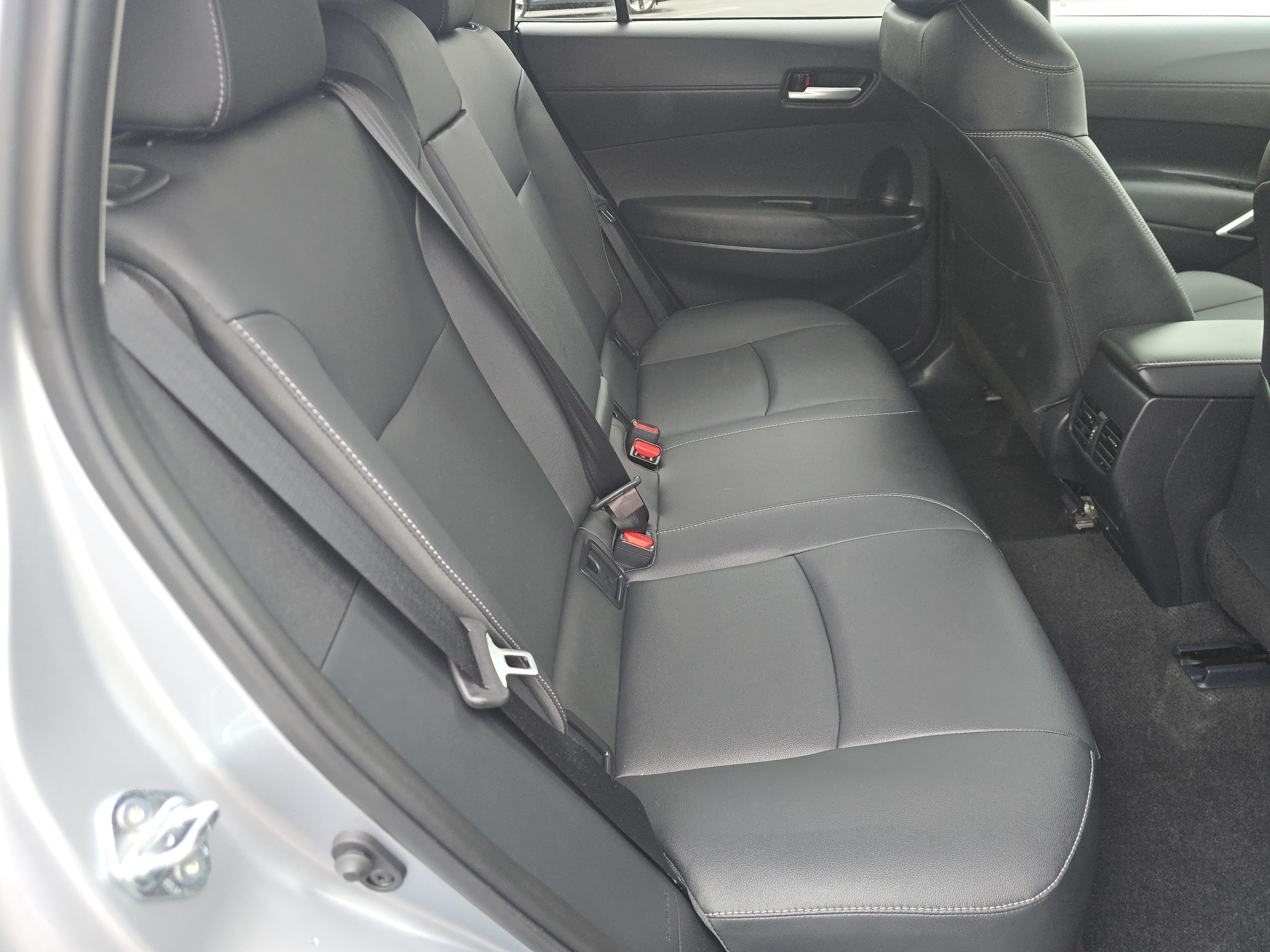 Used 2026 Toyota Corolla Cross XLE AWD/4WD image 18