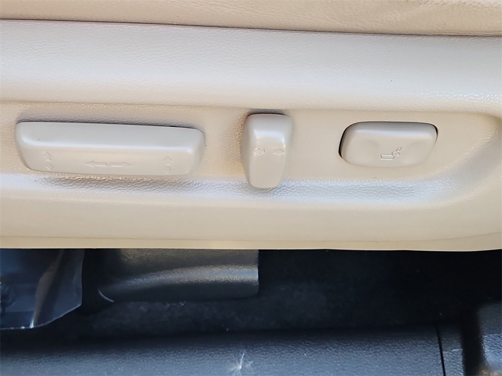 Certified 2022 Honda Pilot Touring image 26