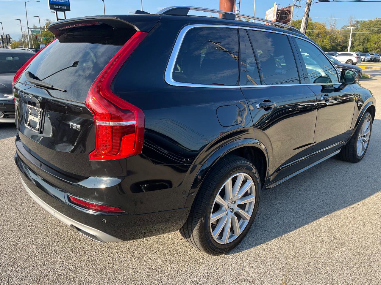 Used 2016 Volvo XC90 T8 Momentum AWD/4WD image 5
