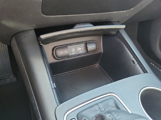 Used 2016 Kia Sorento FWD image 22