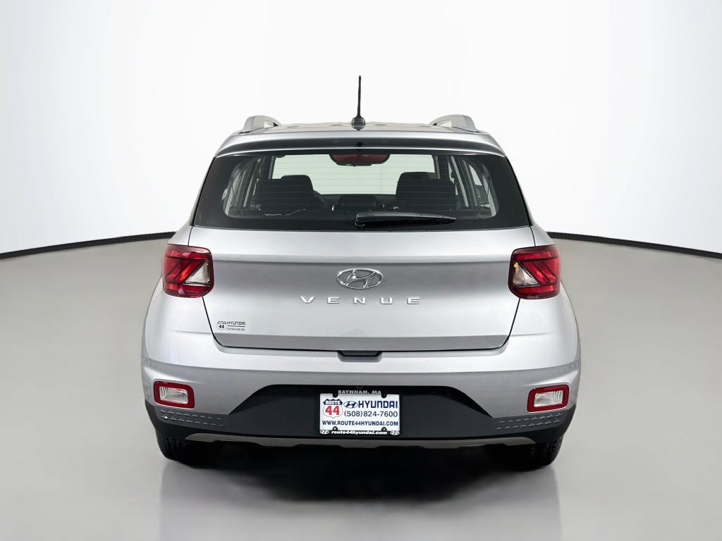New 2026 Hyundai Venue SEL FWD image 7