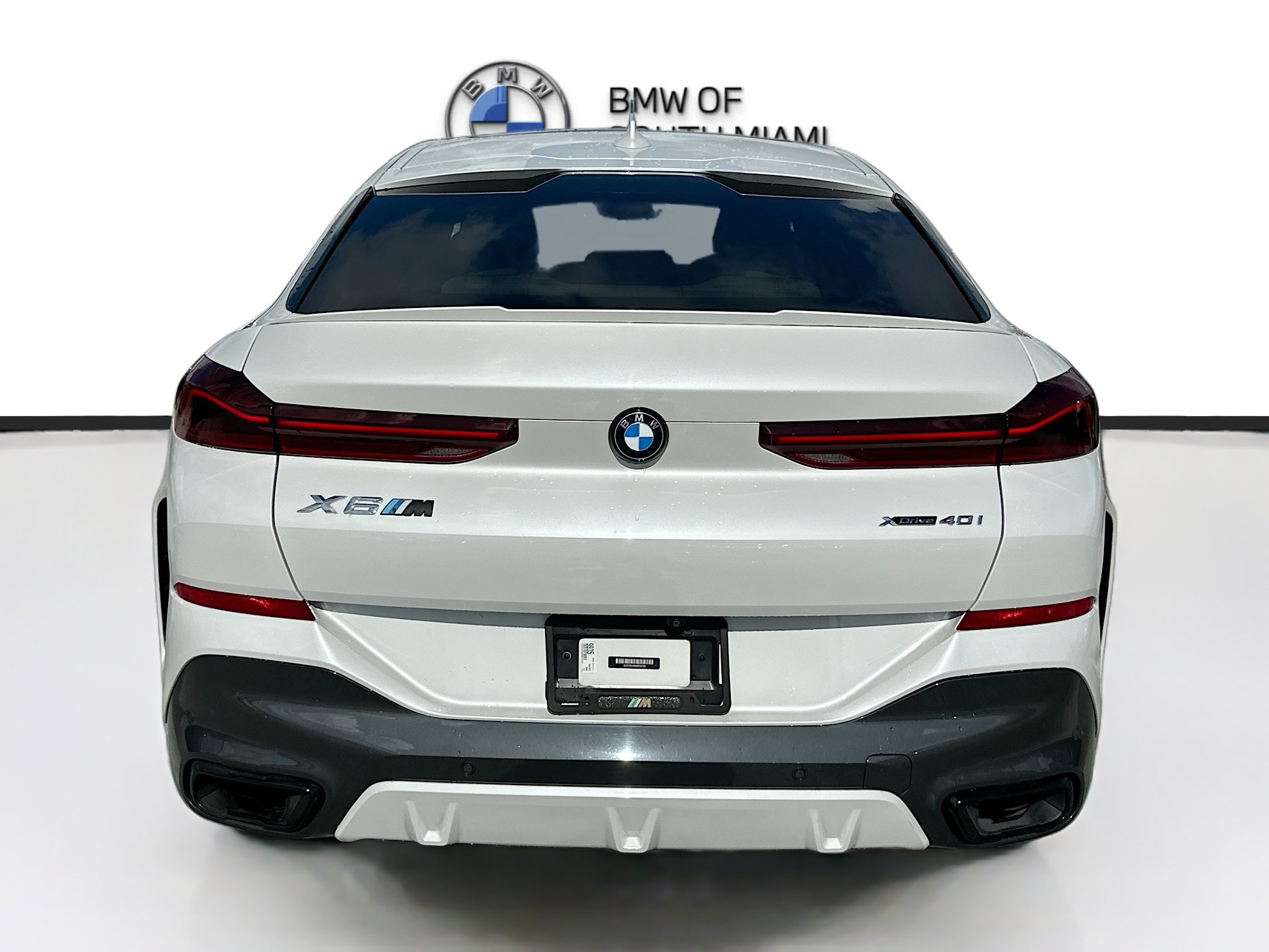 Used 2021 BMW X6 xDrive40i w/ M Sport Package AWD/4WD image 6