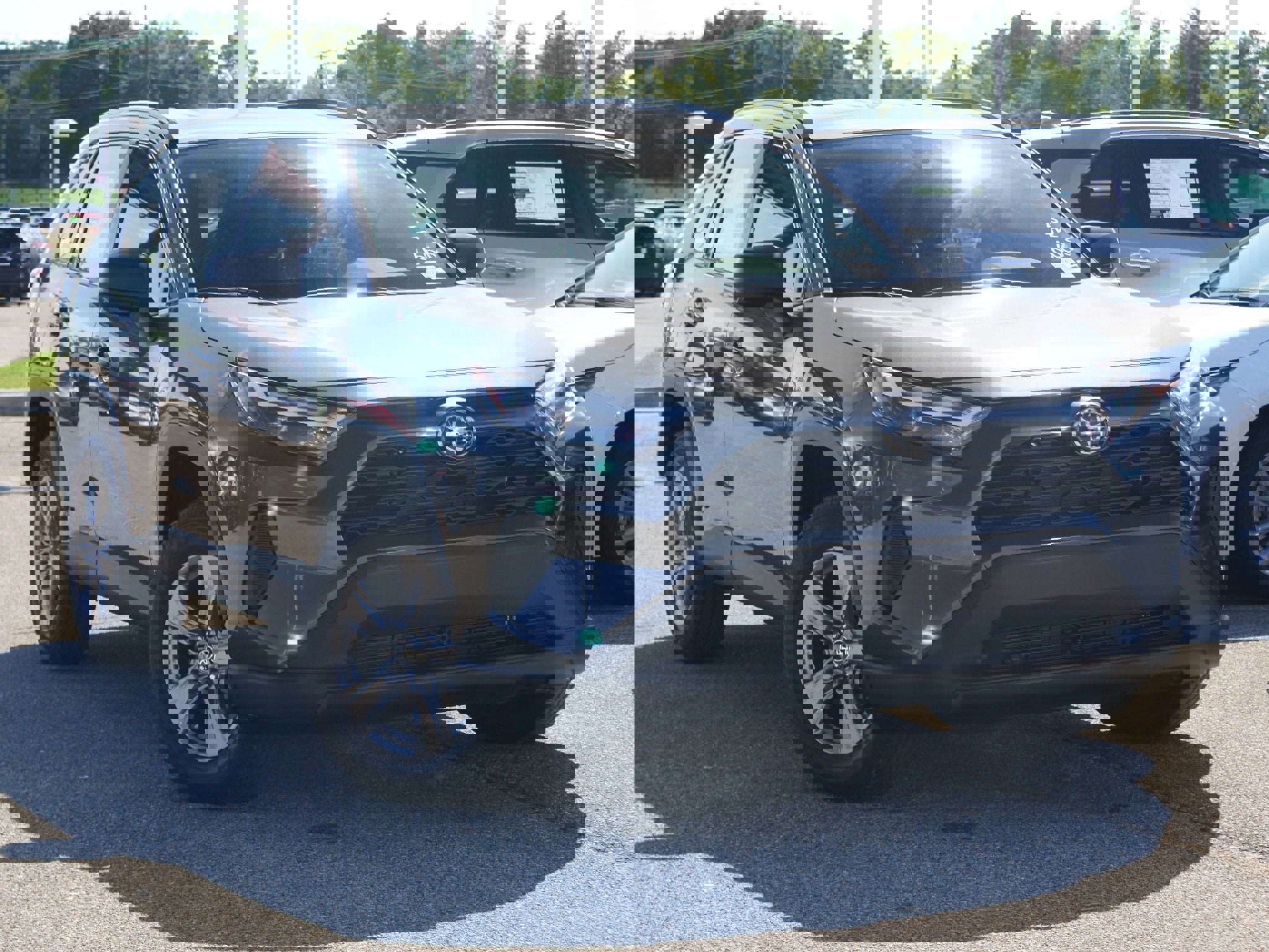 New 2025 Toyota RAV4 LE image 4