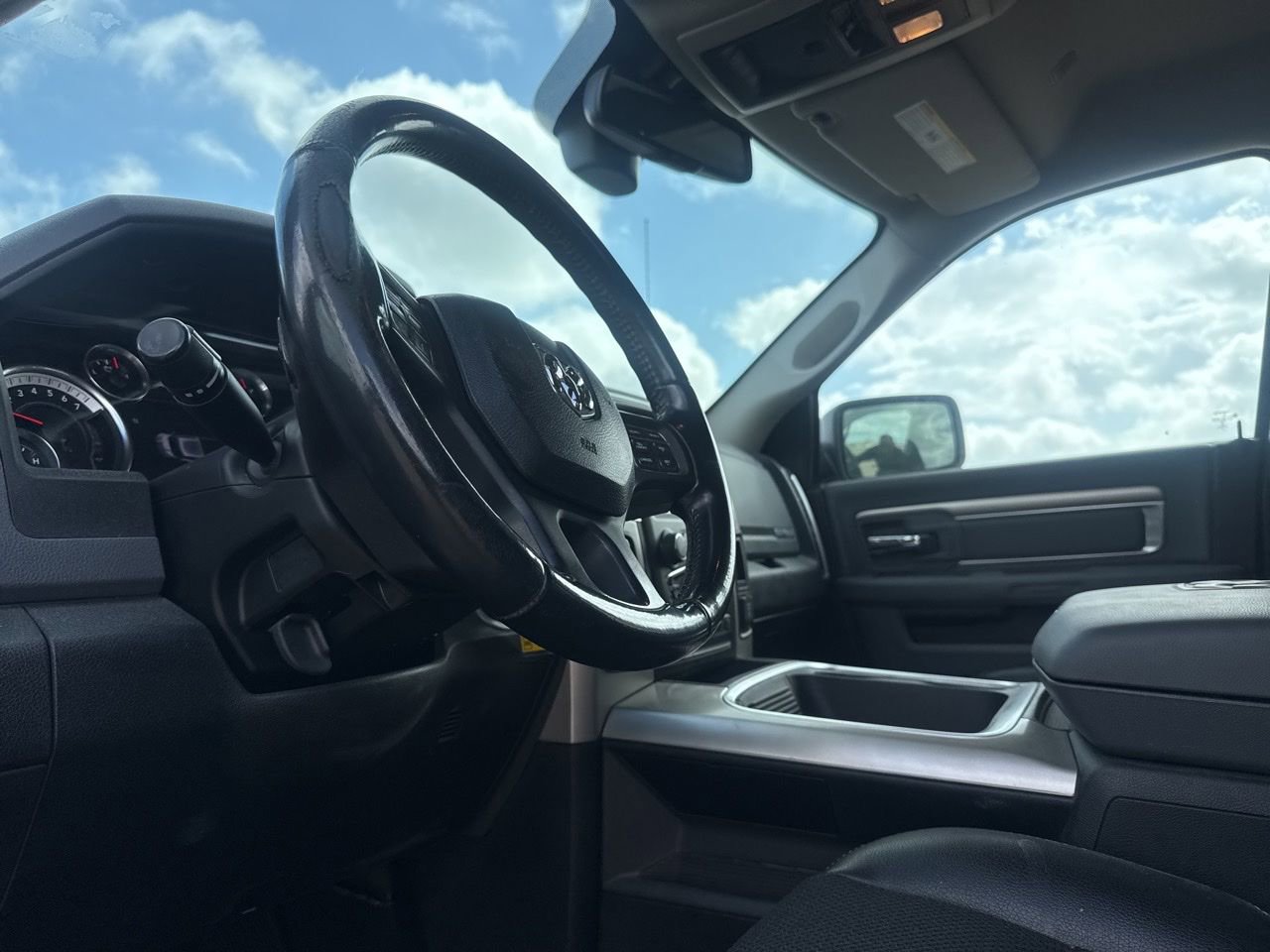 Used 2017 RAM 1500 Lone Star image 37