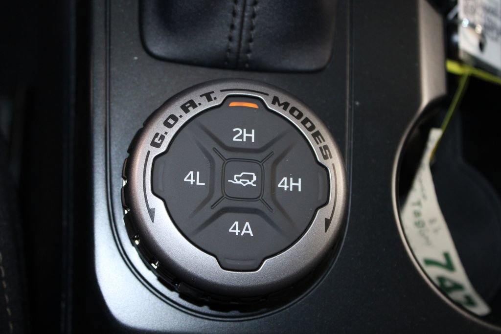 New 2025 Ford Bronco Badlands w/ Sasquatch Package image 40