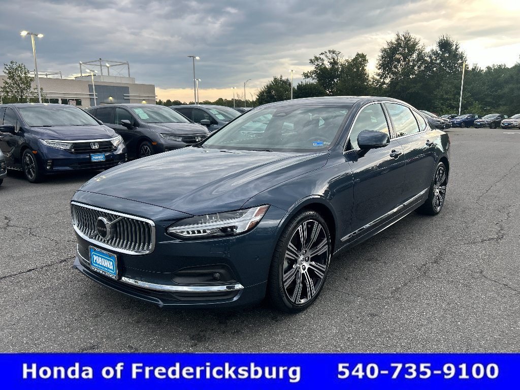 Used 2023 Volvo S90 B6 Ultimate w/ Protection Package Premier