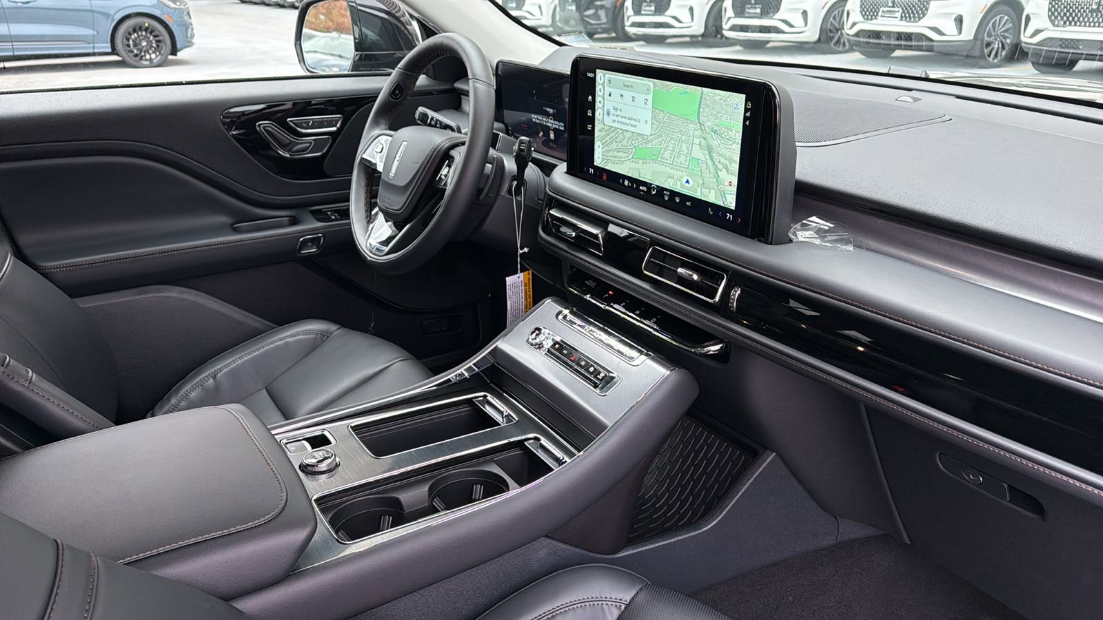 New 2026 Lincoln Aviator AWD image 5