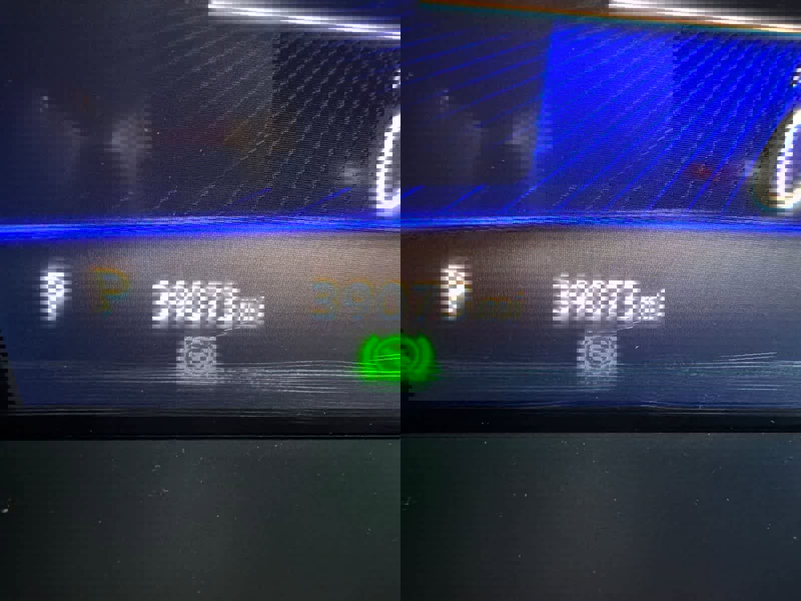 Used 2022 Volkswagen Tiguan SE w/ Panoramic Sunroof Package image 18