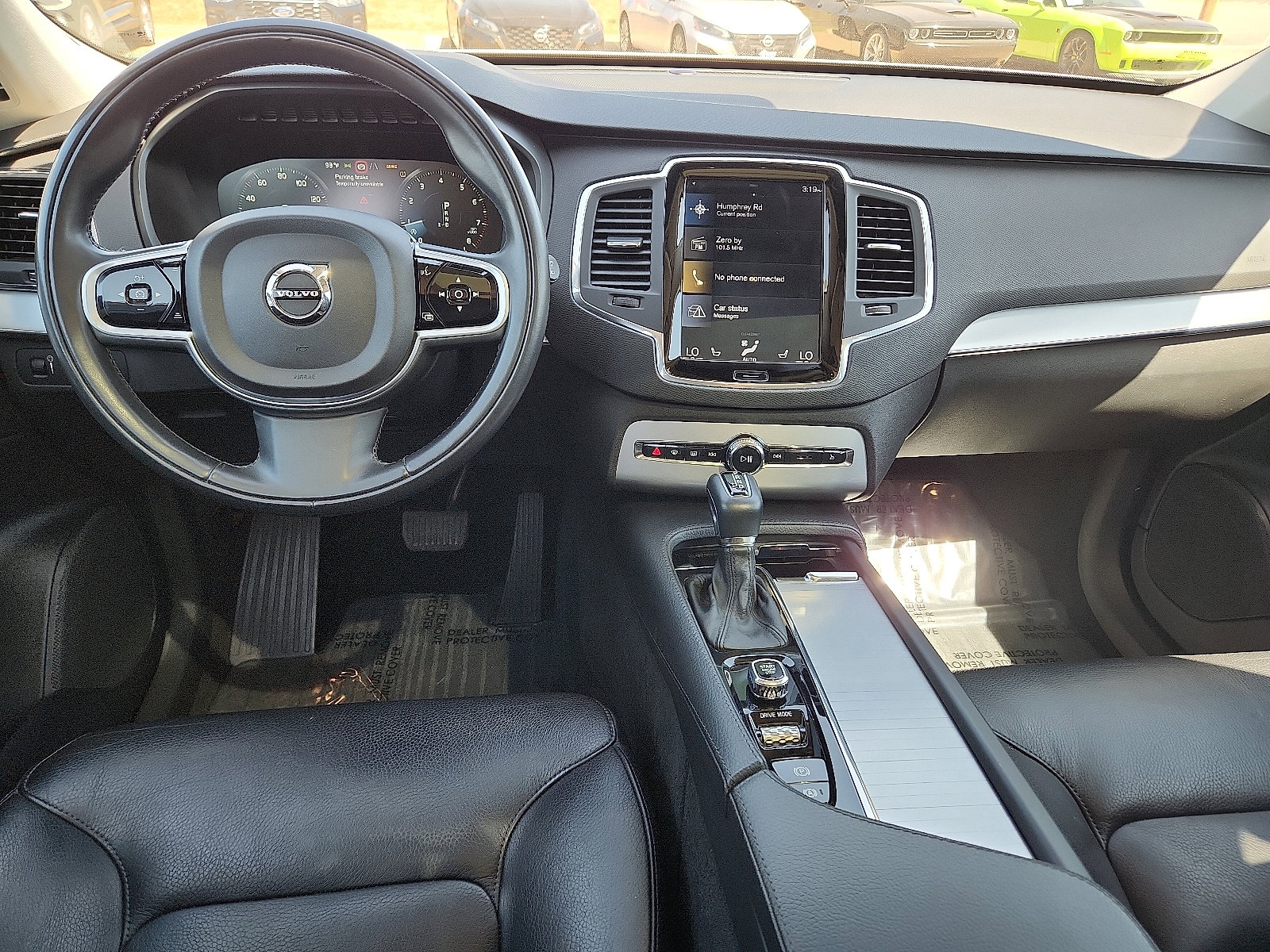 Used 2018 Volvo XC90 T5 Momentum w/ Convenience Package FWD image 11