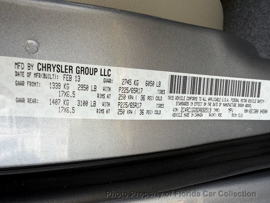 Used 2013 Chrysler Town & Country Limited w/ Luxury Group FWD image 90