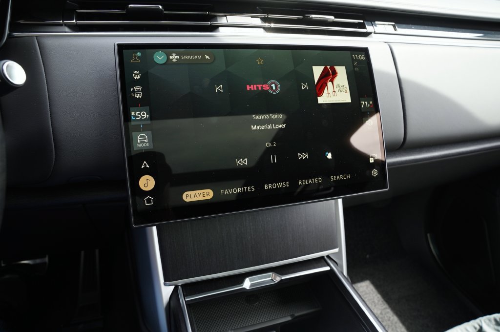 New 2026 Land Rover Range Rover Long Wheelbase SE AWD/4WD image 20