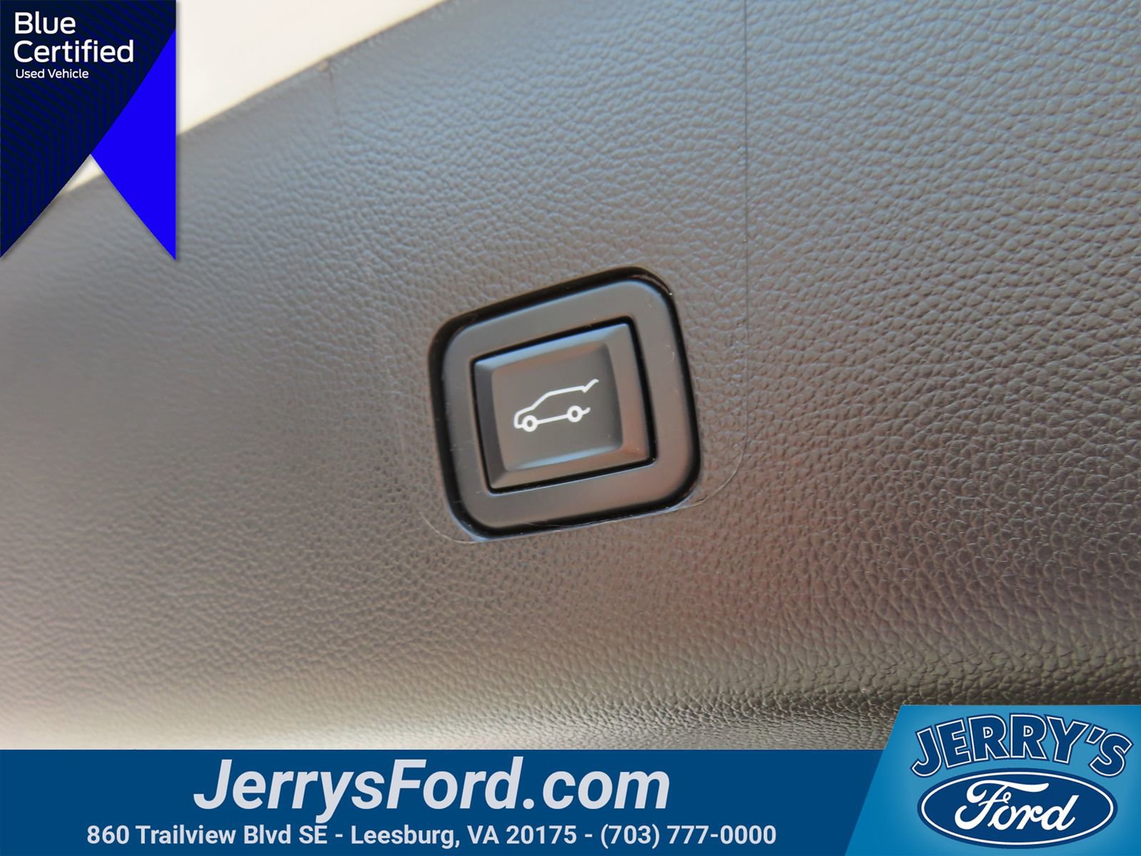 Used 2023 Chevrolet Traverse LT AWD/4WD image 34