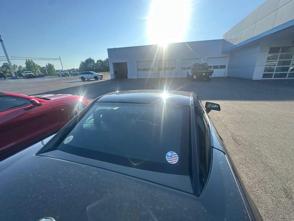 Used 2005 Cadillac XLR RWD image 11