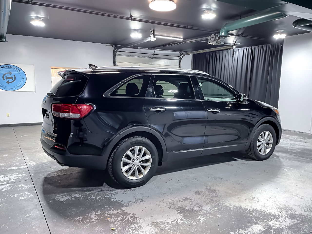 Used 2016 Kia Sorento LX image 8
